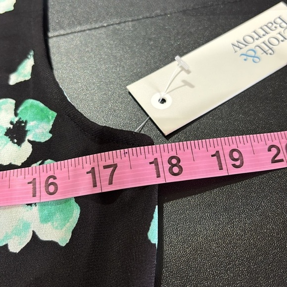 Croft & Barrow & Crossover V-neck, pleated waist front, stretch,aqua poppy print - Picture 8 of 9